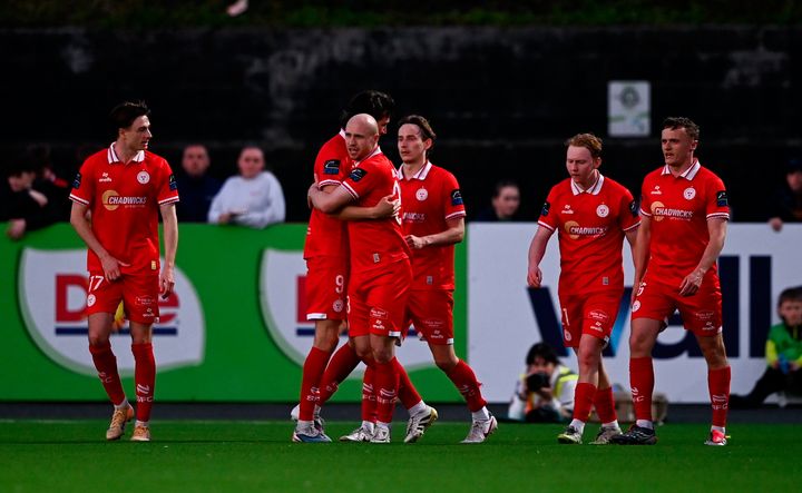 Kelly and McInroy on target as Shelbourne hold on to secure three points in Dundalk