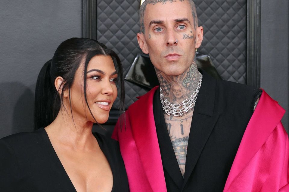 Kourtney Kardashian and Travis Barker married by Elvis impersonator in ...