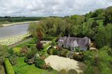 thumbnail: Cullentra Lodge, Ferrycarrig, Co Wexford has been listed for sale by Kehoe & Associates with a price tag of €575,000.