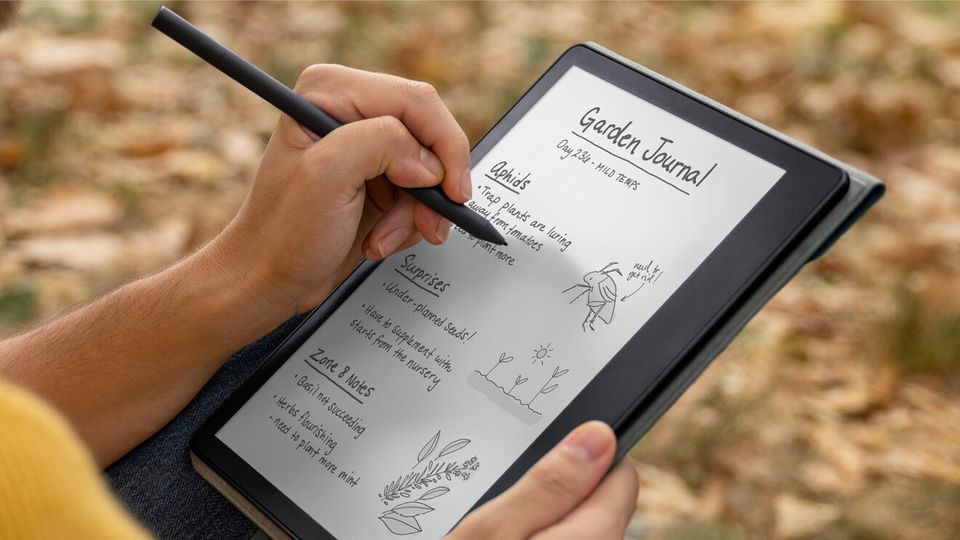 Kindle Scribe est livré avec un excellent stylet qui vous permet d'écrire dessus