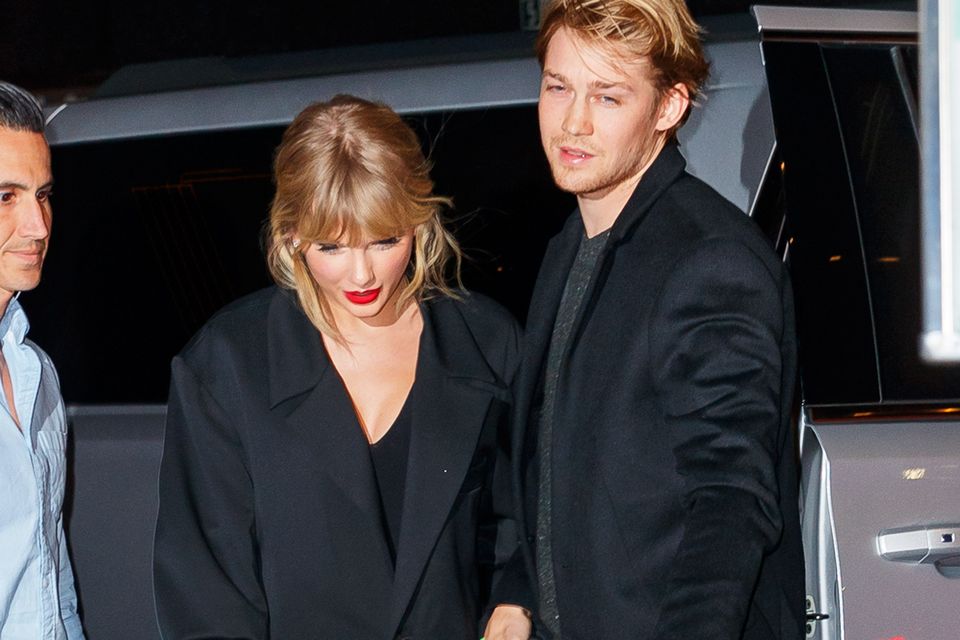Taylor Swift and Joe Alwyn arrive at Zuma restaurant in New York City on October 6, 2019. Photo by Jackson Lee/GC Images