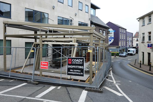 ‘Wholly unsuitable’ outdoor dining area removed following shock closure of Wexford pub