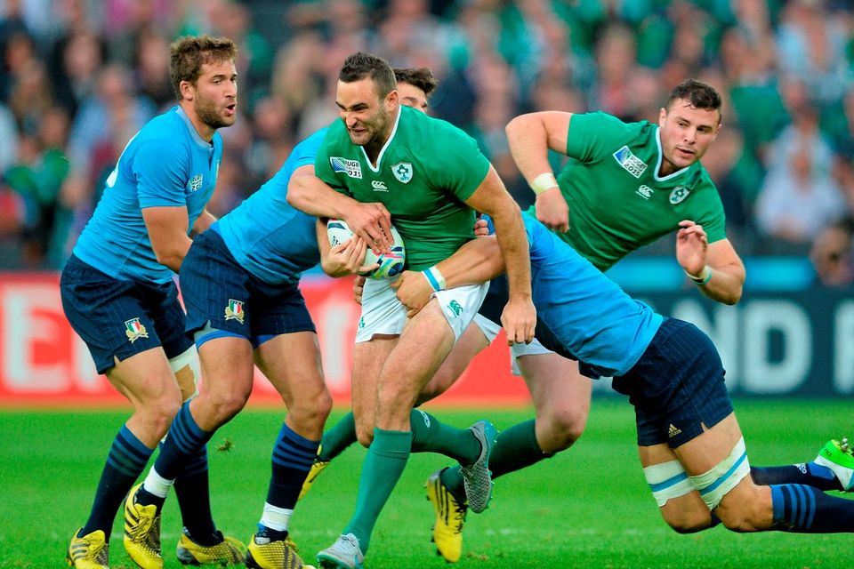 4 October 2015; Dave Kearney, Ireland, is tackled by Tommaso Allan and Francesco Minto, Italy. 2015 Rugby World Cup, Pool D, Ireland v Italy. Olympic Stadium, Stratford, London, England. Picture credit: Brendan Moran / SPORTSFILE