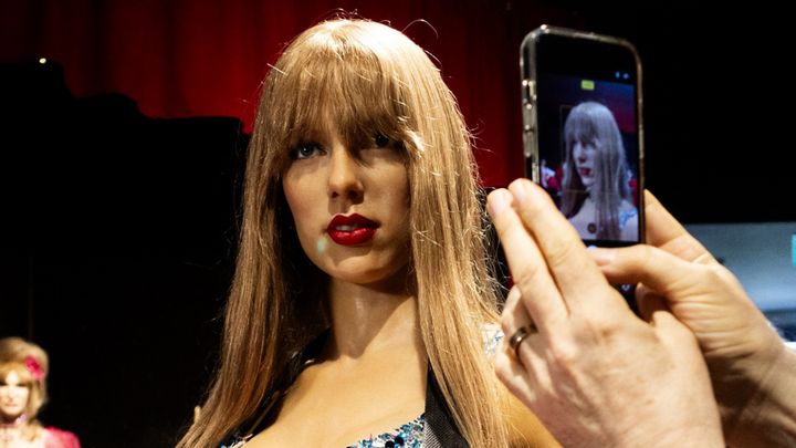 ‘It’s fun, colourful and will bring fans in’ – Taylor Swift unveiled as latest addition to Dublin’s National Wax Museum