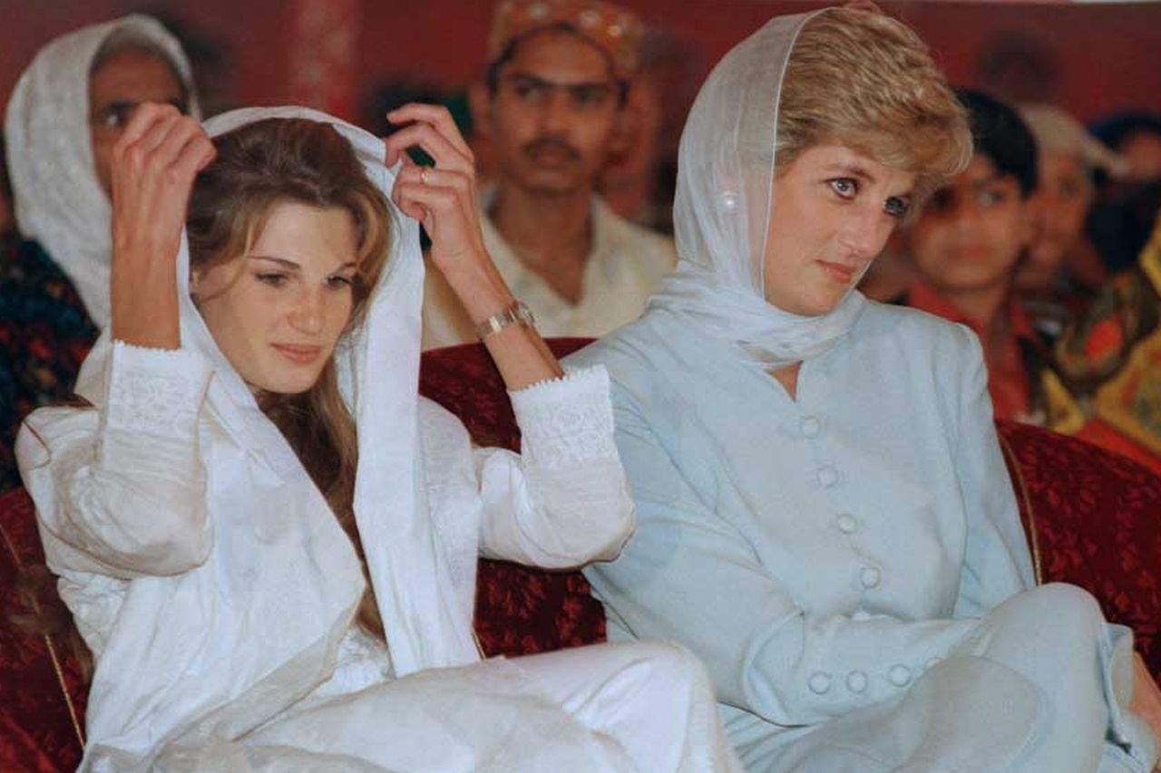 Kate Middleton echoes Princess Diana with subtle style choices in royal  tour of Pakistan | Irish Independent