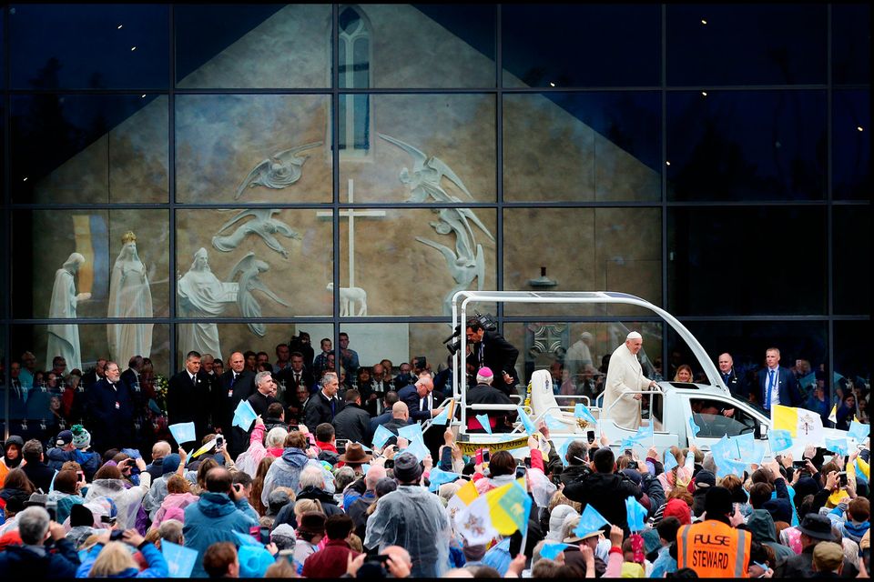 Pope Francis arrives at the Apparition Chapel at Knock Shrine.
Pic Steve Humphreys
26th August 2018
