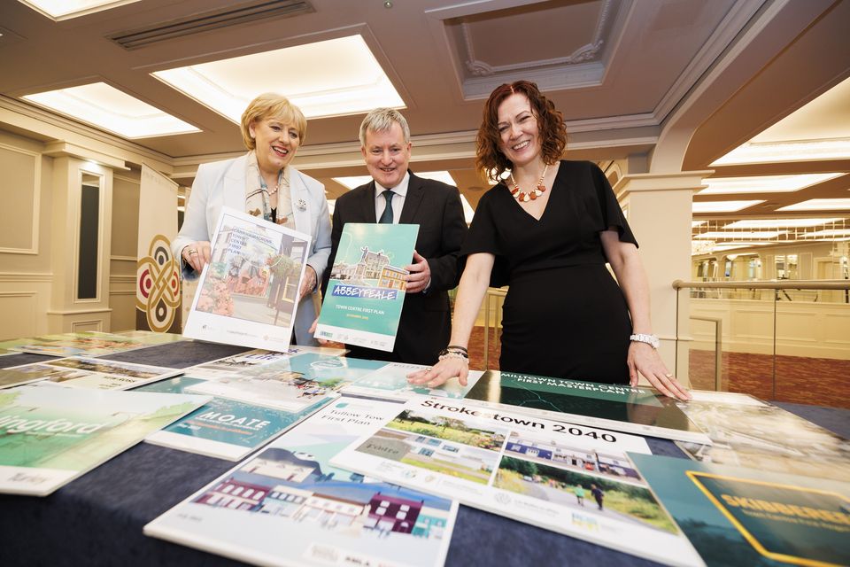 Minister for Rural and Community Development, Heather Humphreys, Minister of State for Local Government and Planning, Kieran O'Donnell and TCF National co-ordinator, Mairéad Hunt at the launch today