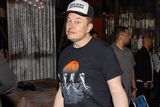 thumbnail: X is down 15pc since Elon Musk took over and drove a significant chunk of users – and almost all major advertisers – away. Photo: Getty Images