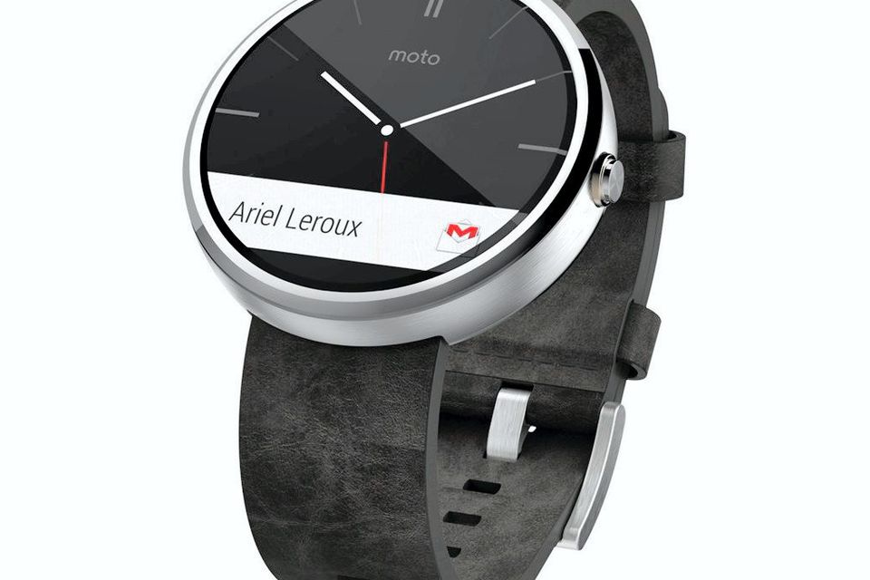 Motorola smartwatch shop