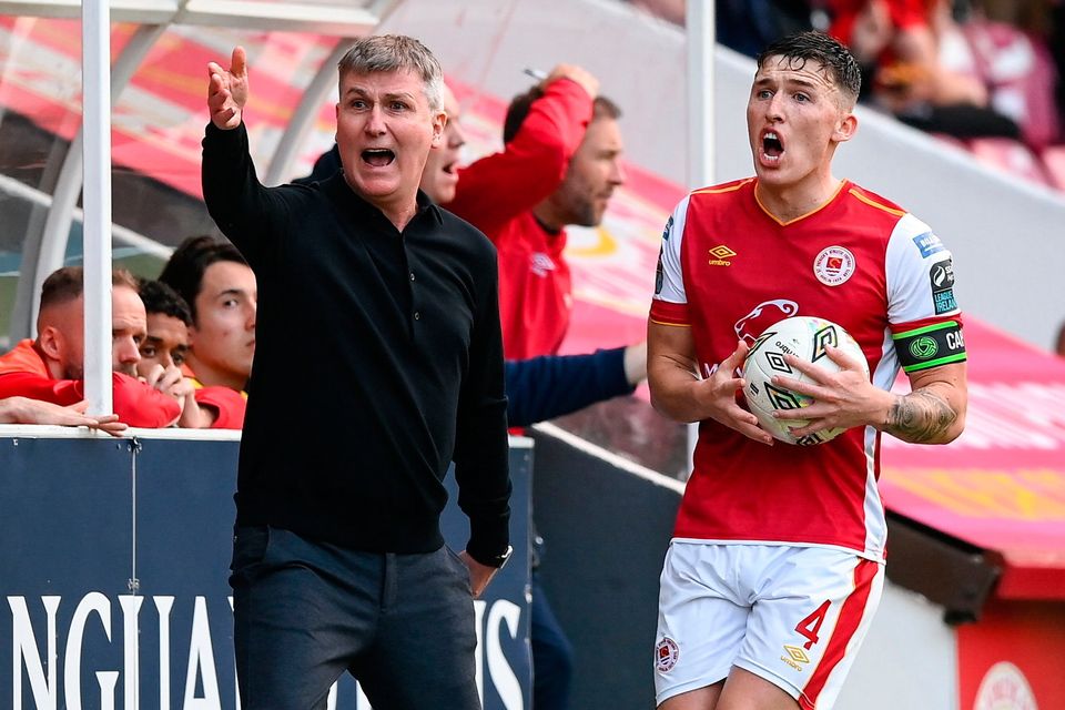 St Patrick's Athletic manager Stephen Kenny and Joe Redmond appeal for a decision at Richmond Park.