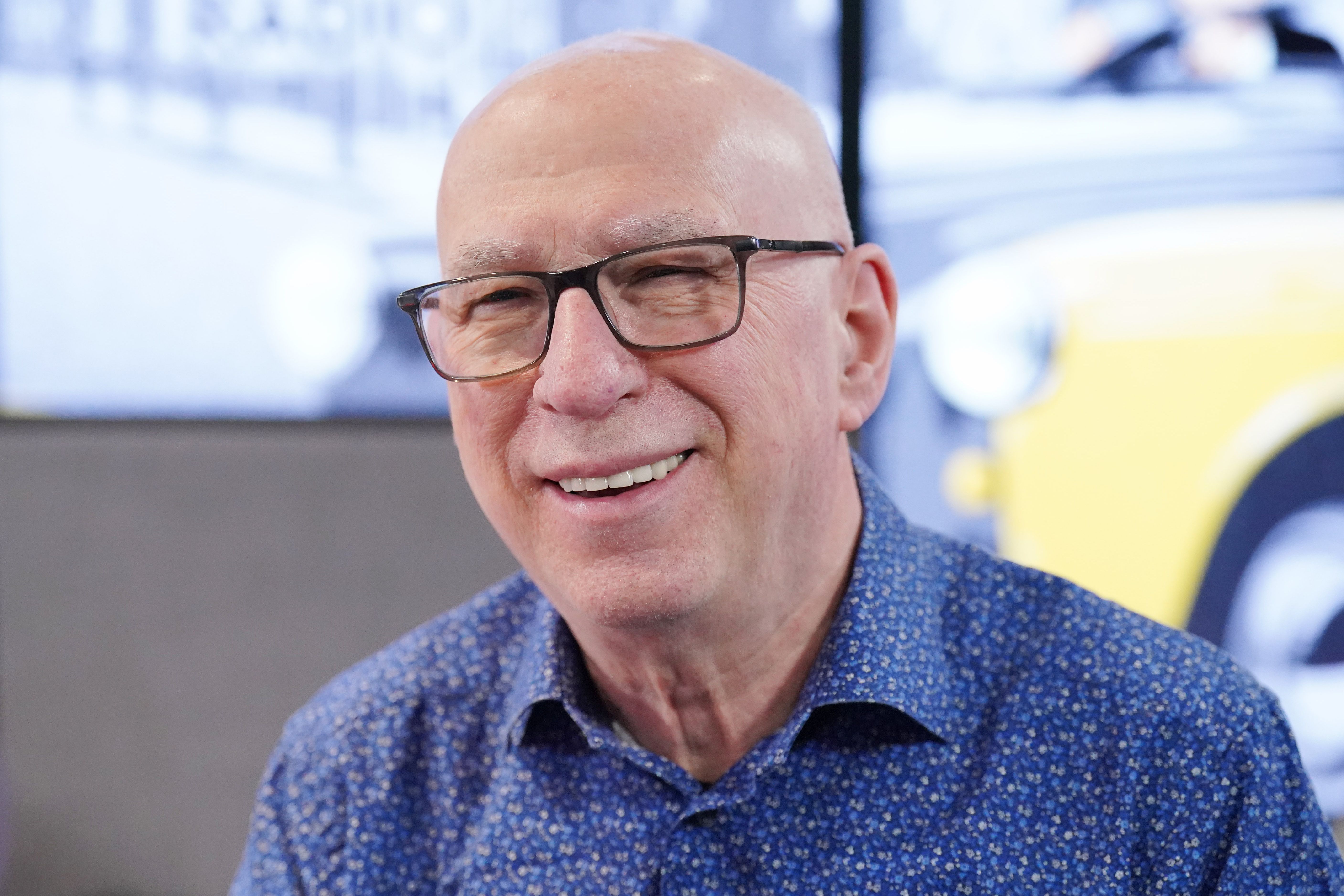 Ken Bruce to spearhead innovative new radio station dedicated to Sixties music