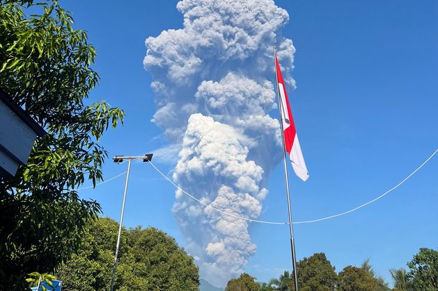 Volcano eruption kills three hikers in Indonesia after warnings ignored