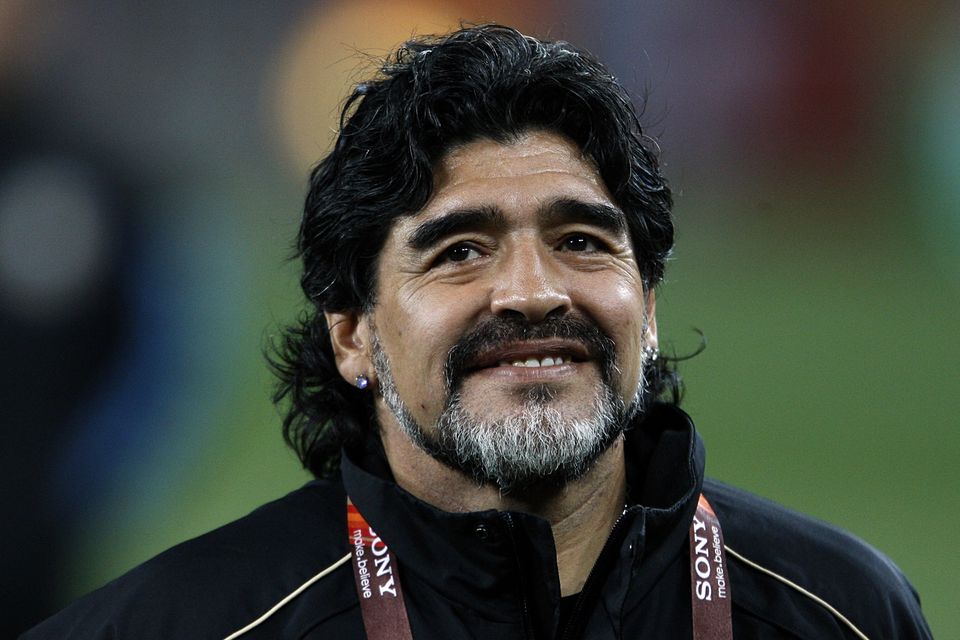 Watch Diego Maradona’s awe-inspired reaction to Salt Bae preparing his ...