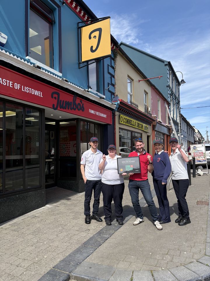 Kerry fast food restaurant wins national award for fourth time – ‘The whole team are thrilled’