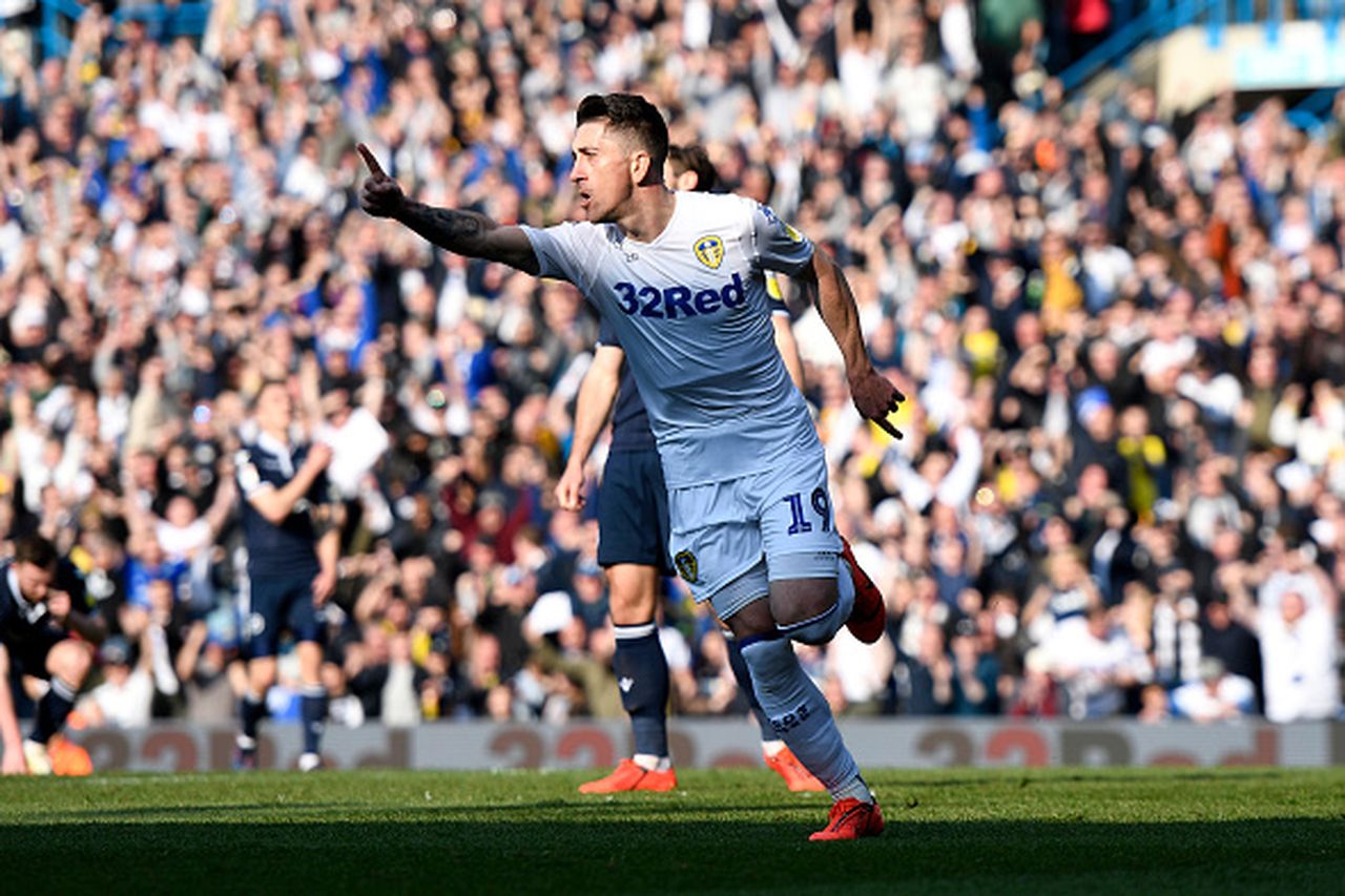 Leeds United Win a THRILLER to Move Back Into the Automatic Promotion Spots  