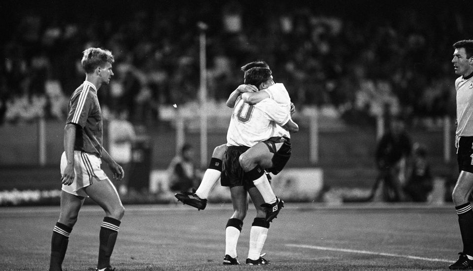 Republic of Ireland v. England in Stadio Sant'Elia, Cagliari. The result was England 1 (goal by Gary Linekar) - Republic of Ireland 1 (goal by Kevin Sheedy). 11/06/1990. INDO PIC (Part of the NPA and Independent Newspapers) 
Soccer