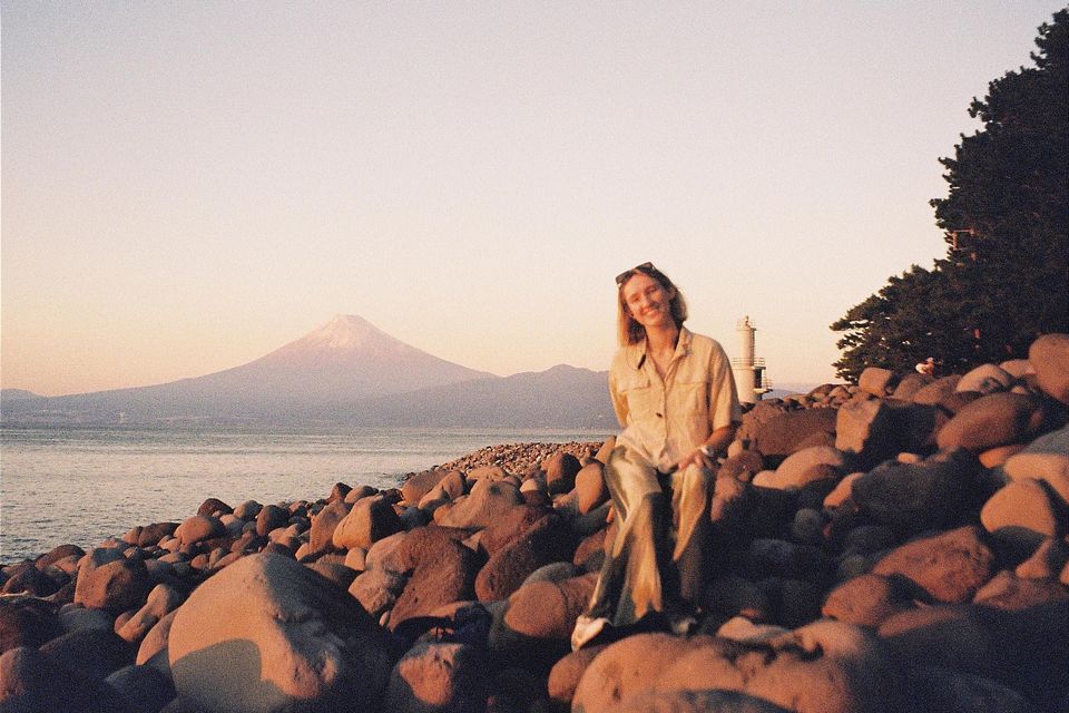 Fionnuala with Mount Fuji in the background