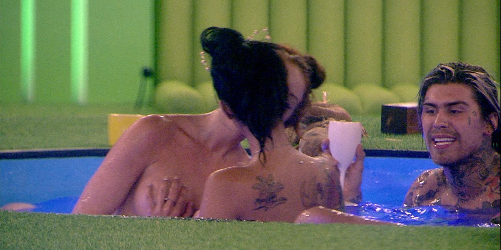 Shes so fame hungry - Laura receives more backlash for topless hot-tub  kiss with female contestant on Big Brother | Irish Independent