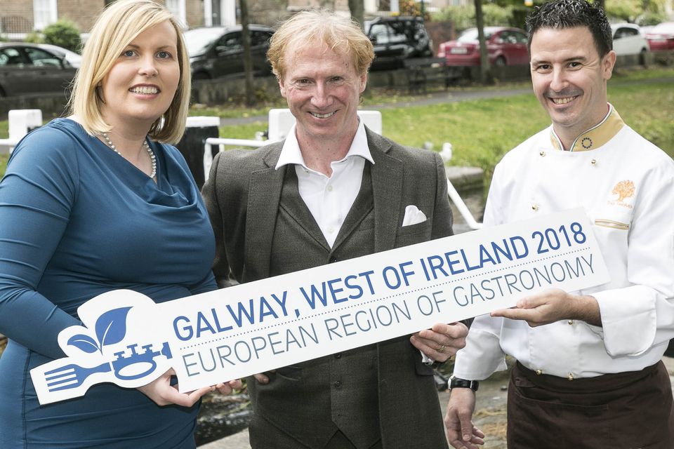 SPIRIT OF ‘THE EUROPEAN REGION OF GASTRONOMY’ AWARD supported by Galway County Council - Elaine Donohue, Fergus O Halloran, Martin O Donnell - Twelve Hotel