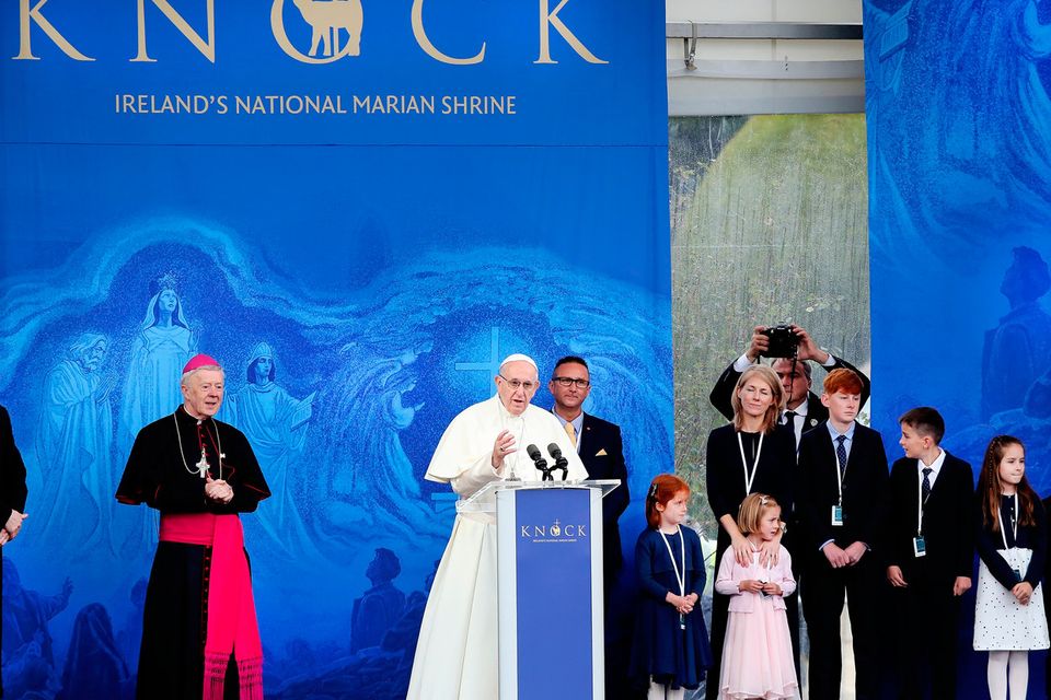 Pope Francis greets addresses the crowd  at Knock Shrine.
Pic Steve Humphreys
26th August 2018