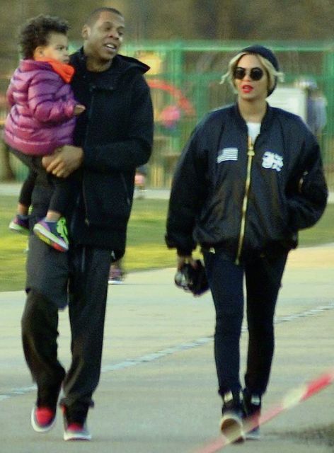 Blue Ivy Carter Matches With Dad Jay-Z in Sneakers at Super Bowl 2023 –  Footwear News