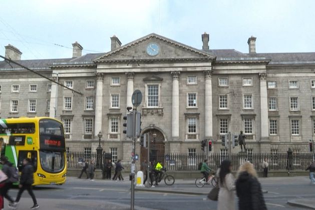 Government eyeing 'two-track' approach to tackle college fees