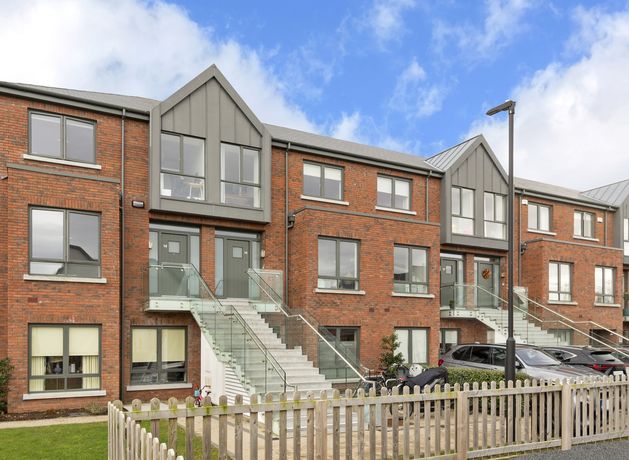 Four-bed luxury duplex in Sandymount on the market for €1.075m