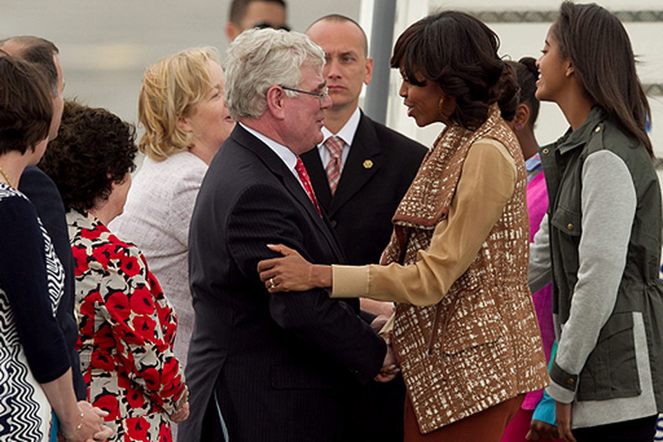 Porn Michelle Obama Daughter Sasha - First Lady Michelle Obama touches down in Dublin with daughters |  Independent.ie