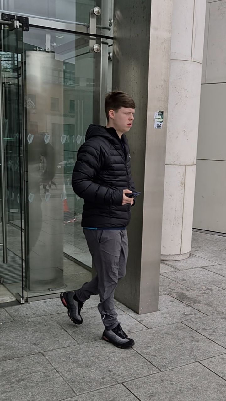 Student who called gardaí ‘retards’ was ‘showing off’