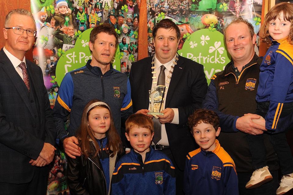 Spa GAA Club, winners of Best Sports Club award, with PJ McGee, Daly's SuperValu, sponsor, and Cllr Niall Kelleher, Mayor of Killarney, at the St. Patrick's Festival Killarney parade prizegiving function in The International Hotel on Tuesday night. Picture: Eamonn Keogh