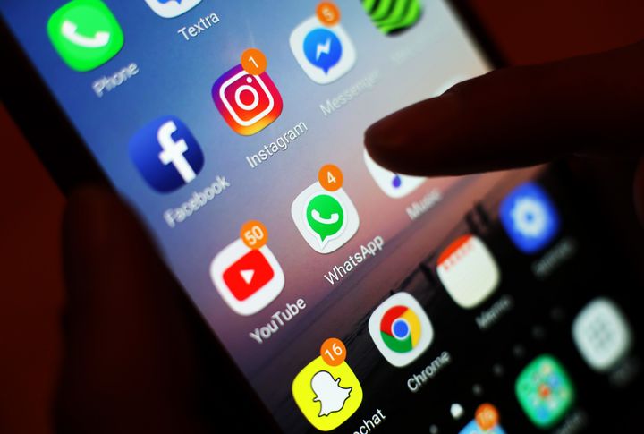 ‘Lazy, sloppy, divisive and stupid’ – Wexford Aontú councillor blasted for ‘disturbing’ social media post
