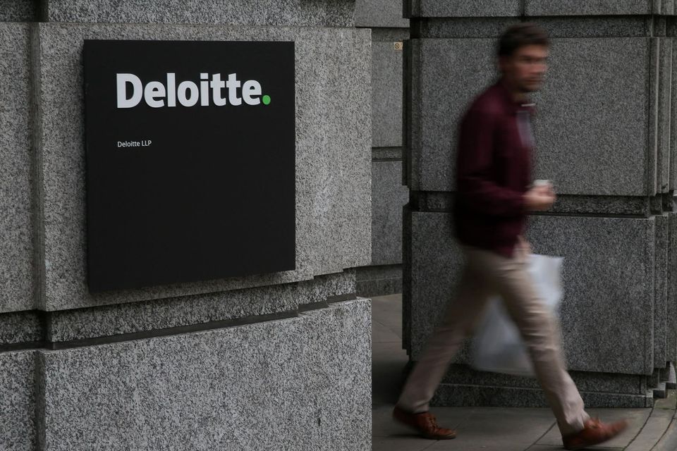 Deloitte pide una revisión de las tasas y bandas de impuestos individuales para ‘atraer y retener a los mejores talentos’