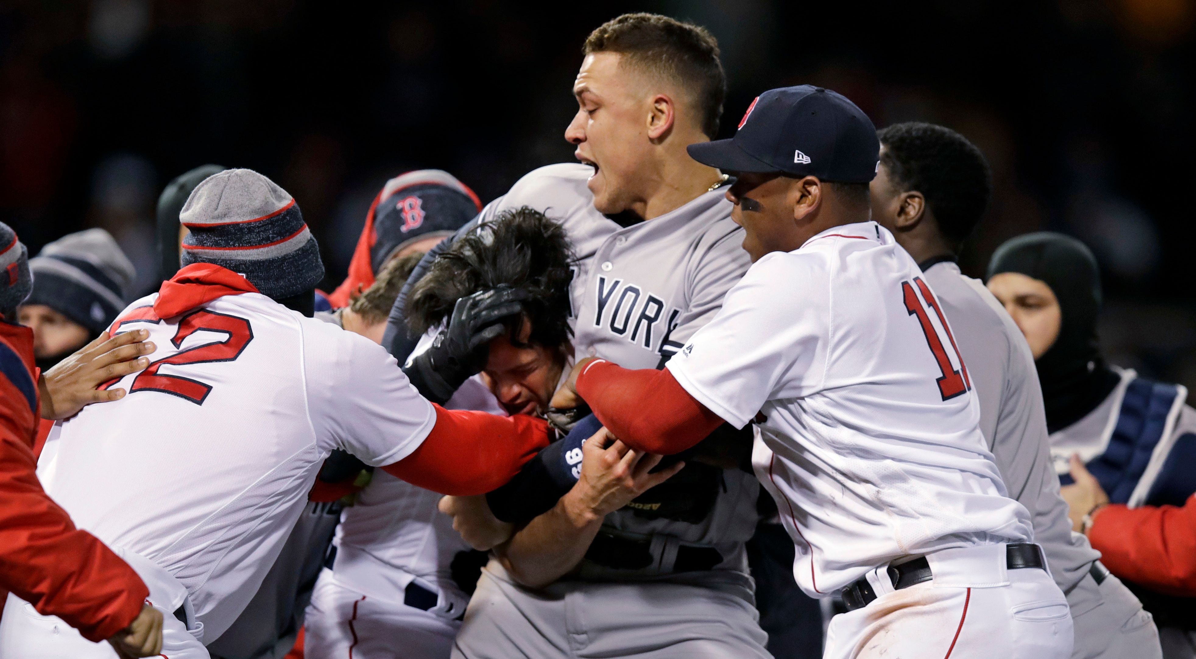 Red Sox: Joe Kelly, Tyler Austin punished for brawling