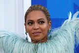 thumbnail: Singer Beyonce arrives at the 2016 MTV Video Music Awards in New York, U.S., August 28, 2016.  REUTERS/Eduardo Munoz