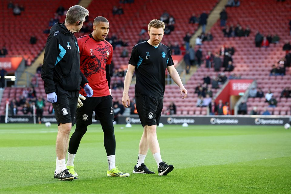 SOUTHAMPTON, ENGLAND - APRIL 16: Gavin Bazunu of Southampton leaves the warm up early after picking up an injury during the Sky Bet Championship match between Southampton FC and Preston North End at St. Mary's Stadium on April 16, 2024 in Southampton, England. (Photo by Matt Watson/Southampton FC via Getty Images)