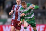 thumbnail: Darragh Nugent of Shamrock Rovers is chased down by Drogheda United's Warren Davis. Photo by Stephen McCarthy/Sportsfile