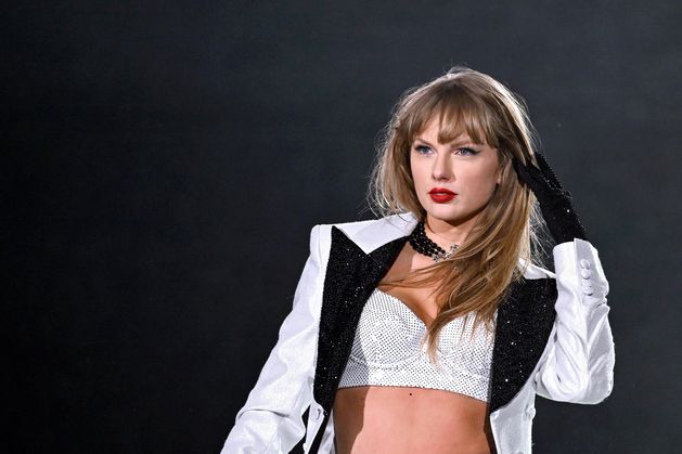 ‘We have spent ,000 before even setting foot in Ireland’ – Thousands of Taylor Swift fans risk missing Dublin gigs due to Aer Lingus strike