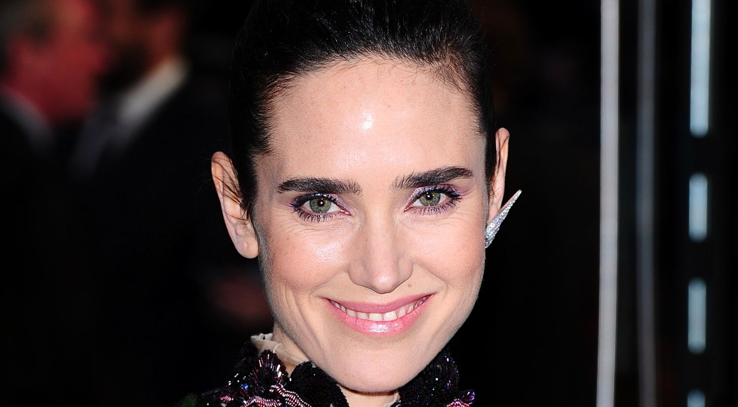 Jennifer Connelly's Awkwardly Placed Dress Designs: Nipples or Print?