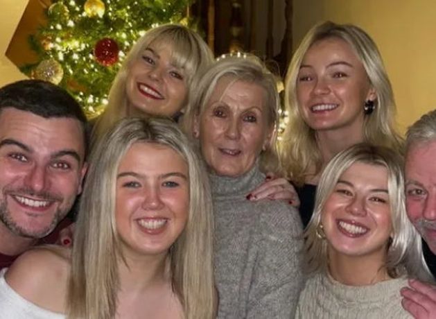 Five Limerick siblings run 500km across four continents in memory of mum who battled cancer