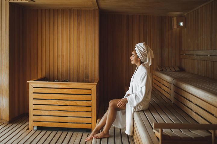Luke O’Neill: Saunas and cold plunging are all the rage, but do they bring health benefits?