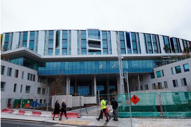 BAM ‘submitted €25m invoice’ for work on new children’s hospital that cost under €200,000, Stephen Donnelly says