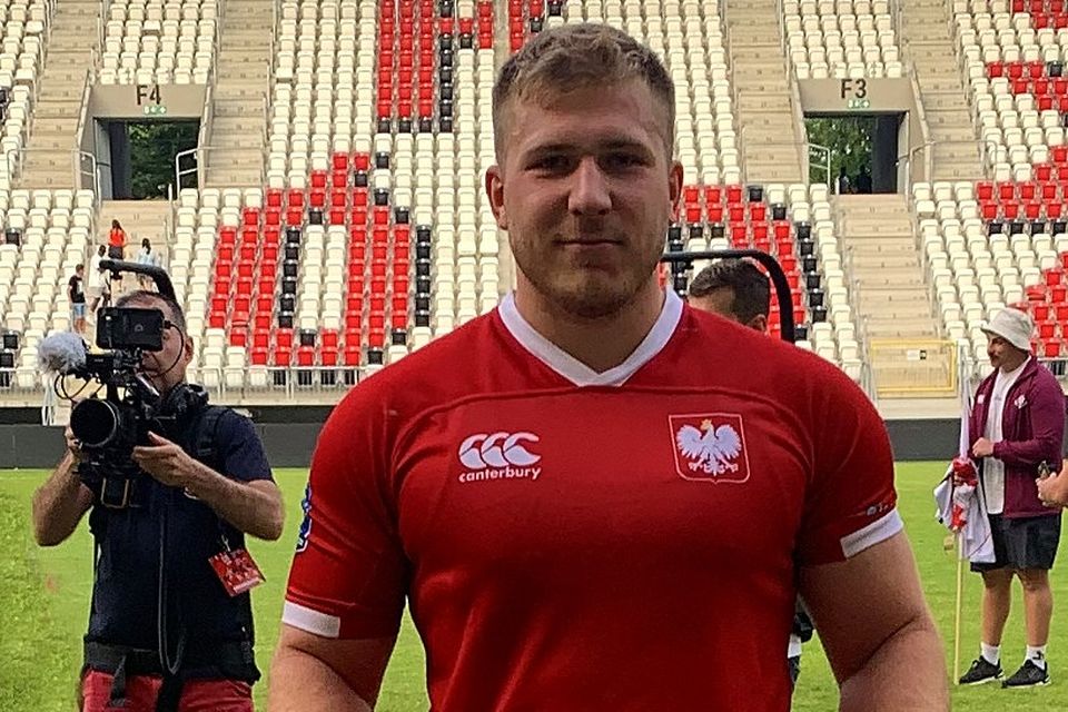 Kuba Wojtkowicz ze Sligo RFC również z dumą nosił swoją koszulkę Sligo RFC podczas meczu w Polsce.