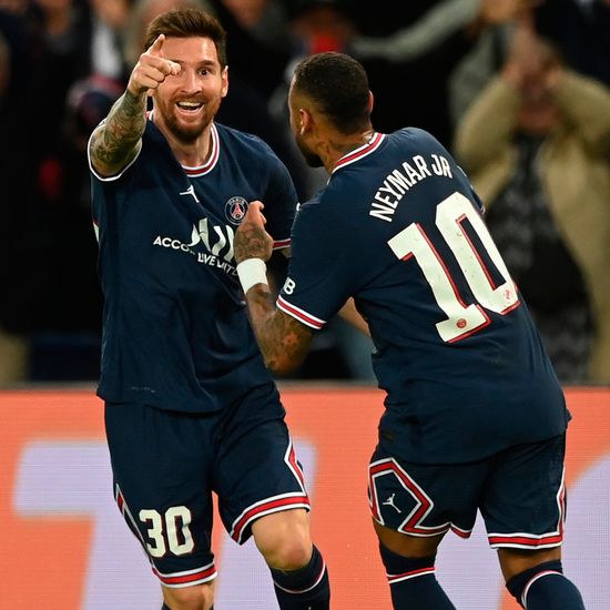 PSG 2-0 Manchester City: Magical Lionel Messi goal seals Champions League  group-stage win, Football News