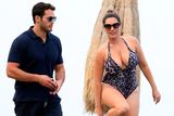 thumbnail: Jeremy Parisi and Kelly Brook are seen on July 14, 2016 in Ischia, Italy.  (Photo by Pretaflash/GC Images)