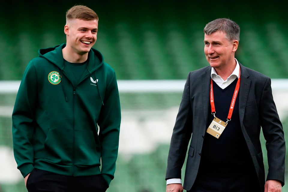 Ireland manager Stephen Kenny, right, with Evan Ferguson before the Euro 2024 qualifier againdt France at Aviva Stadium in Dublin. Photo by Michael P Ryan/Sportsfile