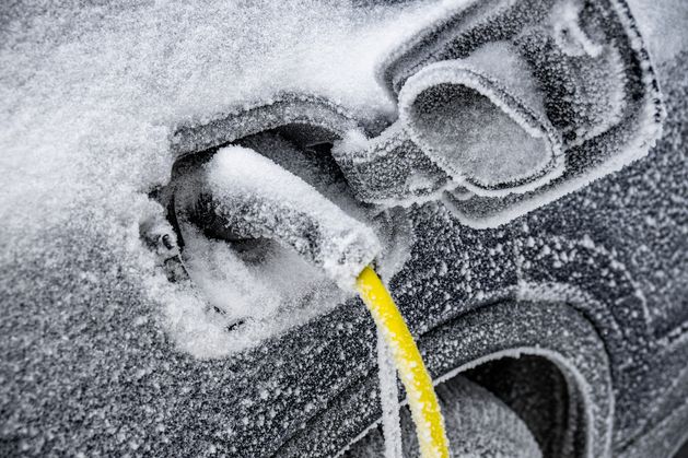 Auto advice: Do electric vehicles lose range in the cold, and are there other winter challenges they face?