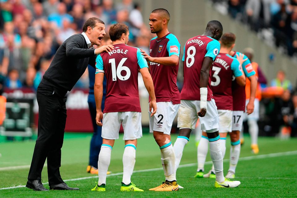 West Ham manager Slaven Bilic tries to rally the troops during the match. Photo: Getty