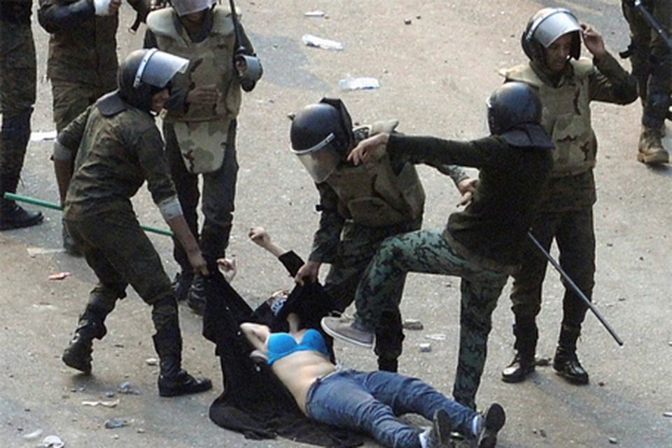 Egypt: 10,000 march in protest at woman dragged half-naked through
