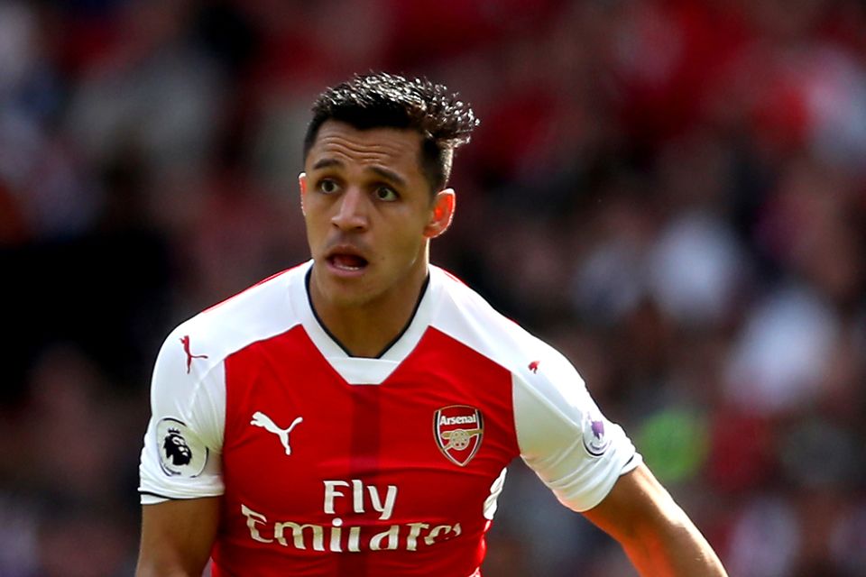 Manchester City want to sign Arsenal's Alexis Sanchez