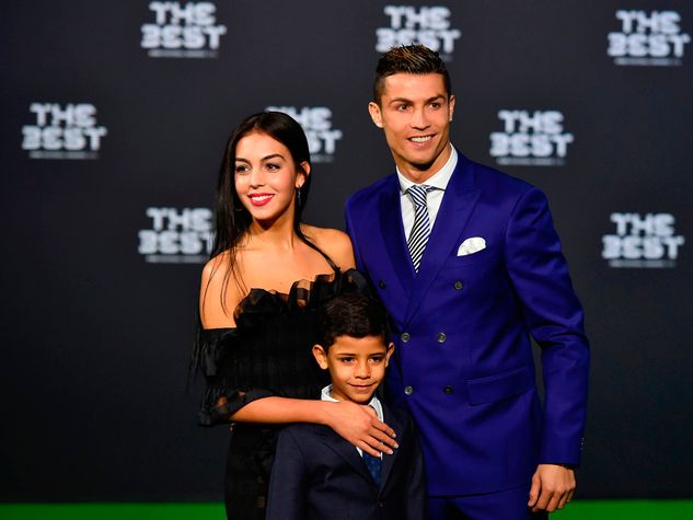 Cristiano Ronaldo's GF Georgina Rodriguez Shows Off Baby Bump In